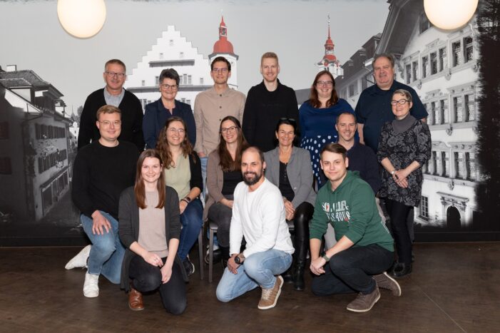 Gruppenbild aller Jubilaren im Jahr 2024