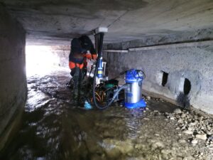 Überprüfung Bachdurchlass Riedtalbach